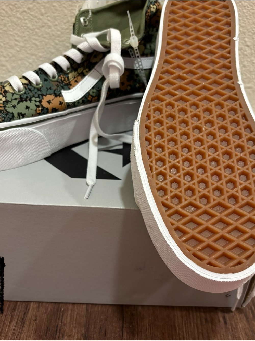 Vans High-Top Floral Canvas Sneakers - Green, Tan, Black - Picture 3 of 3